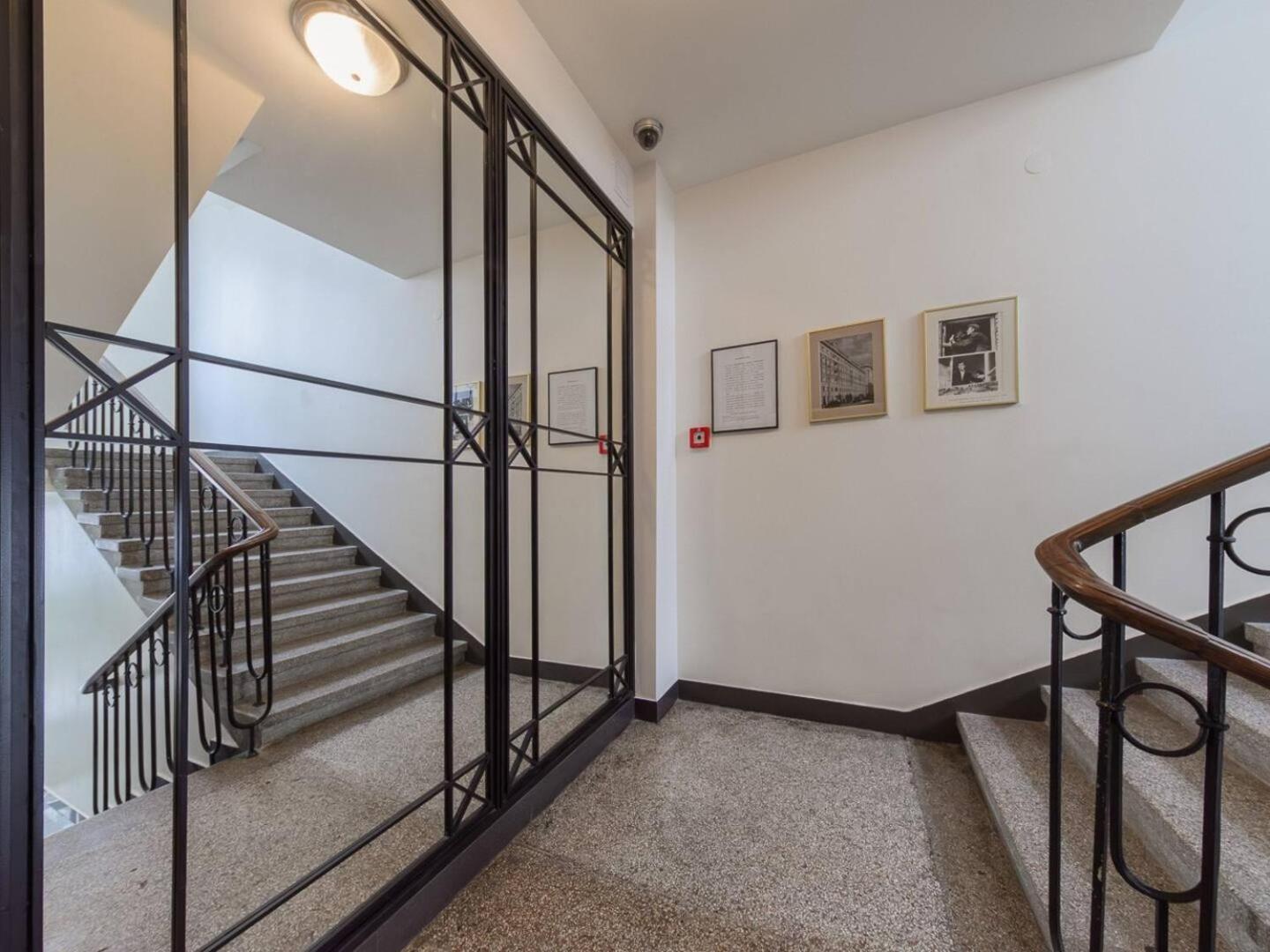 Canary Corner Centre Apartment Warschau